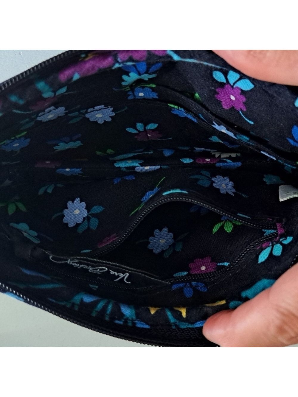 VERA BRADLEY midnight garden wristlet wallet purse quilted floral expandable - Picture 6 of 9